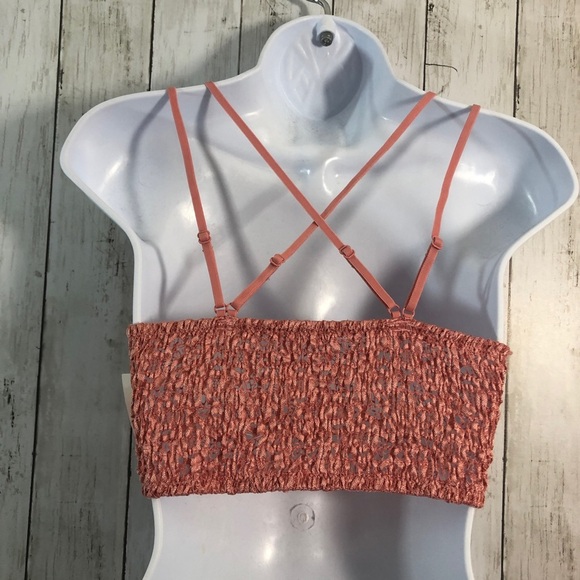 Blake & Co Lace Triangle V-Neck Smock Back Bralette NWT Sz M - Picture 3 of 9